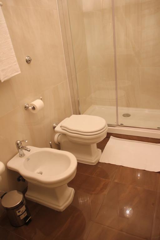 Beb Mariafrancesca Bed and Breakfast Napoli Eksteriør billede