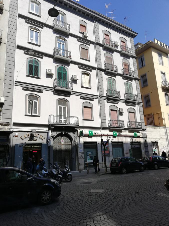 Beb Mariafrancesca Bed and Breakfast Napoli Eksteriør billede