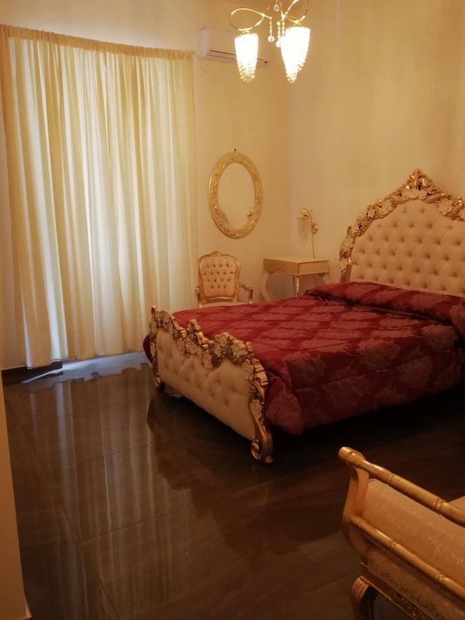 Beb Mariafrancesca Bed and Breakfast Napoli Eksteriør billede